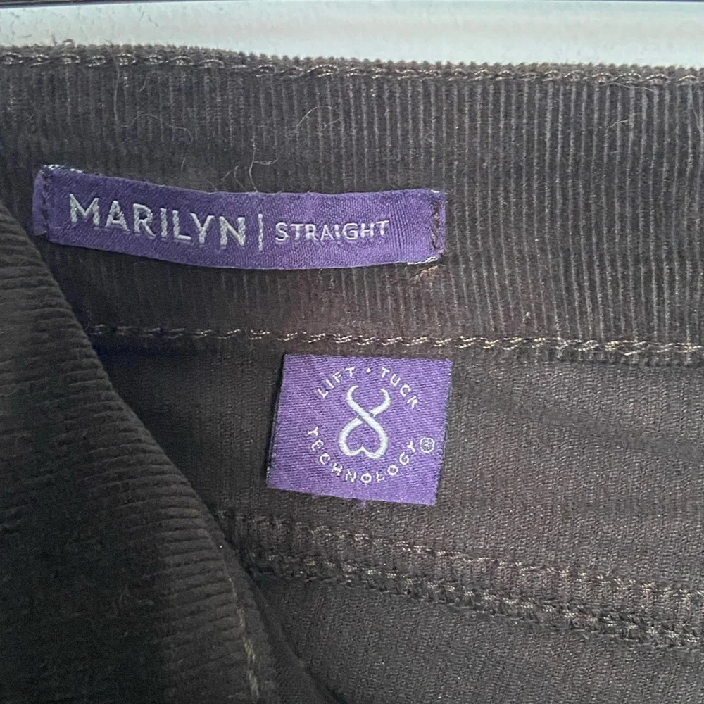 NWT NY+DJ Marilyn corduroy straight jeans in dark chocolate brown